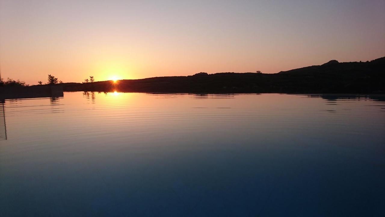 Villa Olive Valley Loutraki  Экстерьер фото